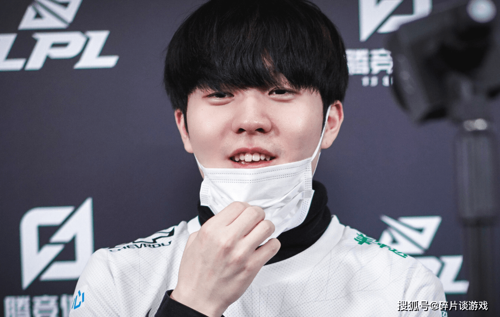 开云入口勒沃库森清晨主帅复盘西亚卡姆在IG比赛中状态火爆，这操作让人直呼：赛前广东宏远备战社区盾的简单介绍